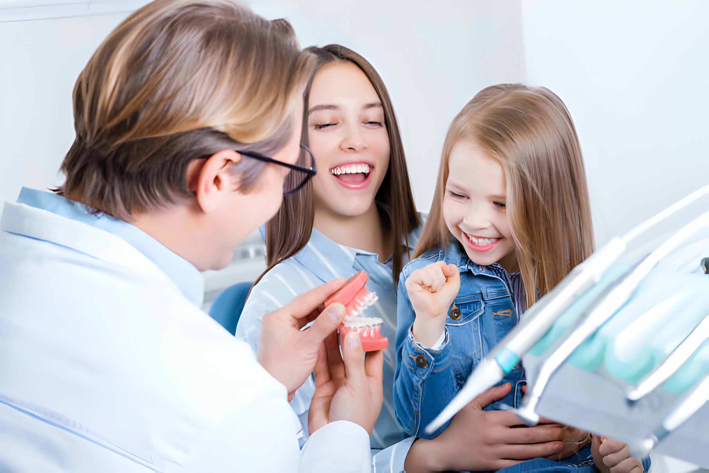 5 Essential Tips for Preparing Your Child for Their First Dental Exam_1